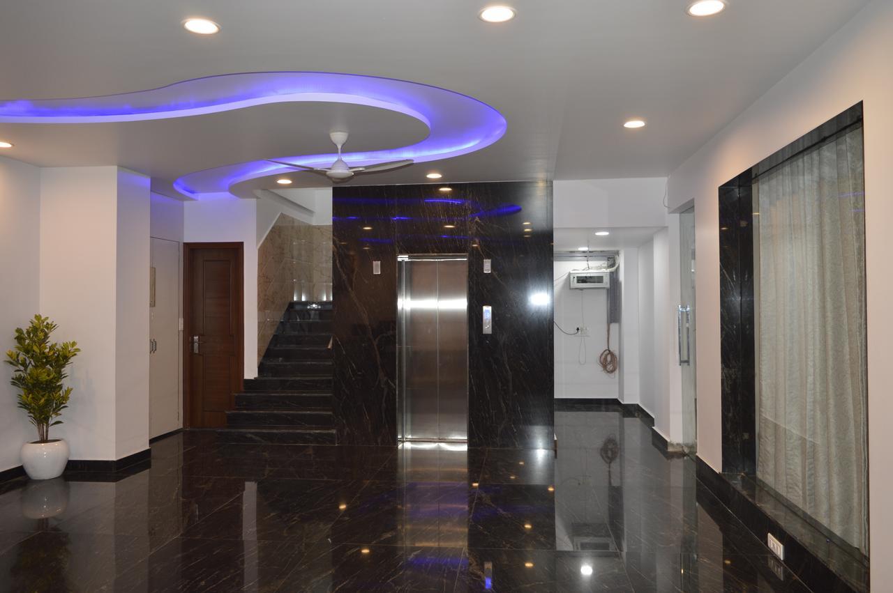 Hotel Taru Inn Ghaziabad Bagian luar foto