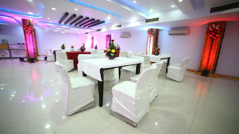 Hotel Taru Inn Ghaziabad Bagian luar foto